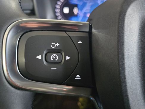 Certified 2023 Volvo XC40 B5 Plus w/ Driver Assist Package image 32