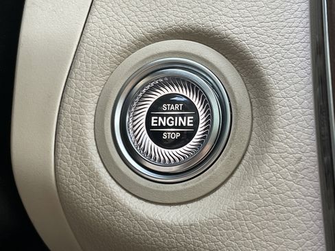 Certified 2021 Mercedes-Benz GLC 300 4MATIC image 32