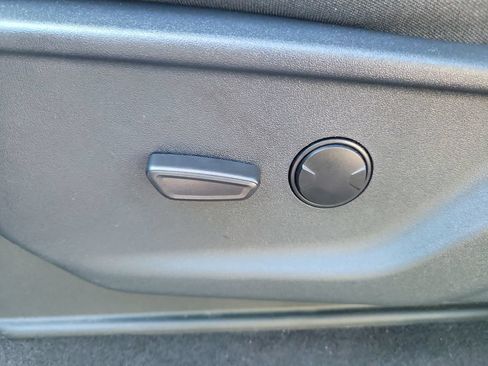Used 2025 Ford F150 XLT w/ Equipment Group 301A Standard RWD image 16