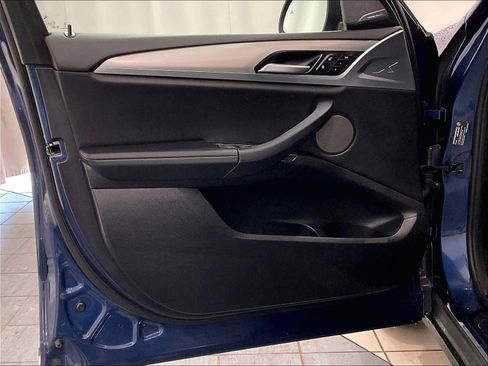 Used 2024 BMW X3 xDrive30i w/ Premium Package image 9