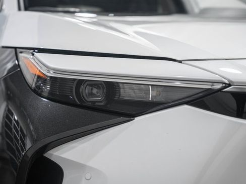 Used 2024 Toyota bZ4X XLE image 14