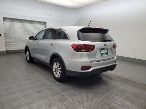 Used 2020 Kia Sorento AWD V6 image 5
