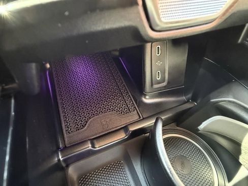 Used 2026 Mercedes-Benz GLC 300 4MATIC image 24