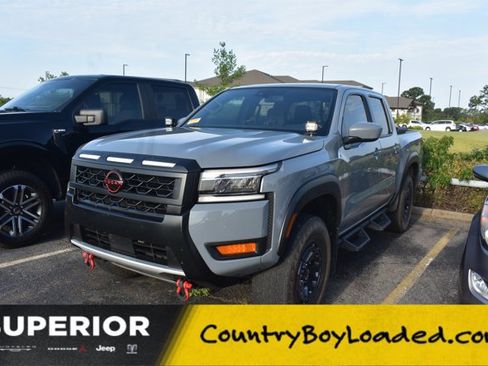 Used 2025 Nissan Frontier PRO-4X AWD/4WD image 1
