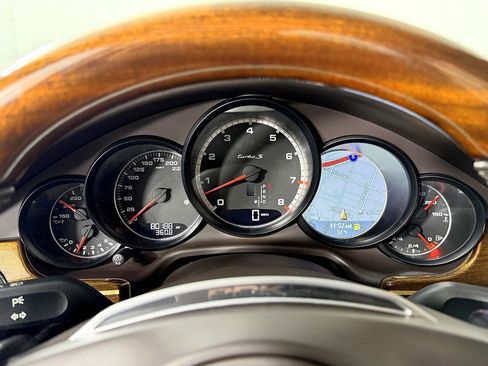 Used 2012 Porsche Panamera Turbo S image 28