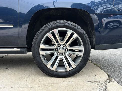 Used 2018 GMC Yukon XL Denali w/ Denali Ultimate Package AWD/4WD image 22