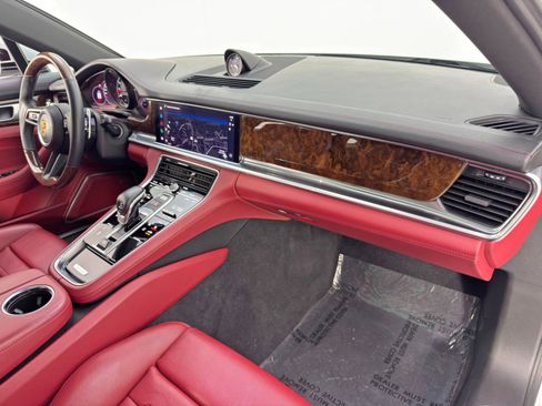 Used 2022 Porsche Panamera 4S w/ Premium Package image 15