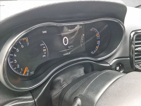 Used 2019 Jeep Grand Cherokee Altitude AWD/4WD image 14