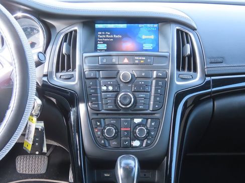 Used 2016 Buick Cascada Premium image 8