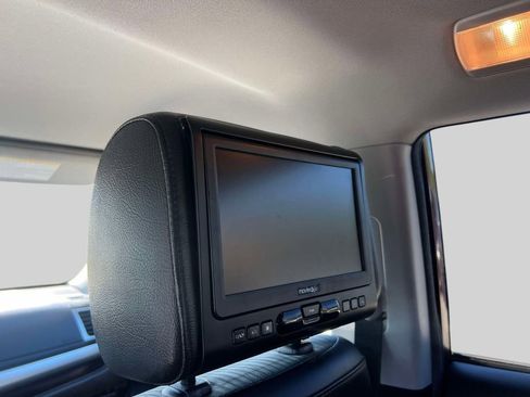 Used 2018 Toyota Highlander Plus AWD/4WD image 13