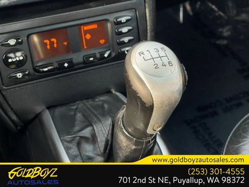 Used 2001 Porsche 911 Cabriolet image 20