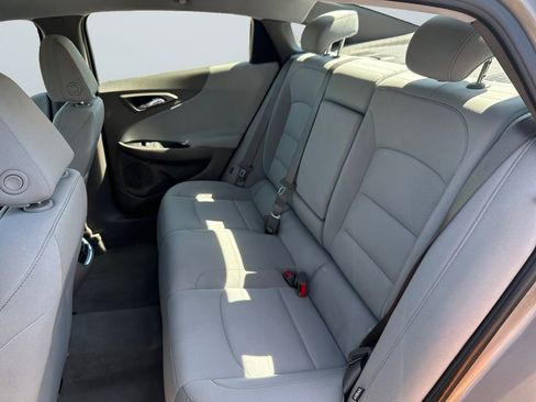 Used 2023 Chevrolet Malibu LT FWD image 13