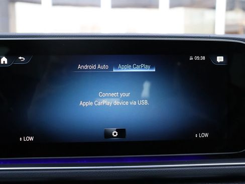 Used 2021 Mercedes-Benz GLS 580 4MATIC image 26