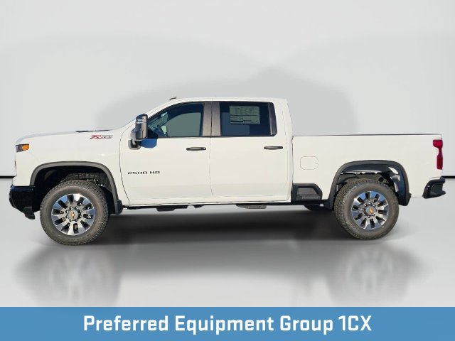 New 2026 Chevrolet Silverado 2500 Custom w/ Z71 Off-Road Package AWD/4WD image 2