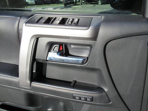Used 2024 Toyota 4Runner Limited RWD image 21