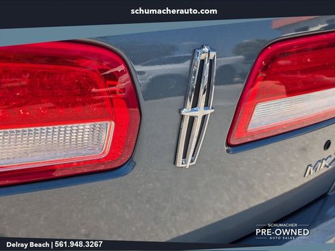 Used 2012 Lincoln MKZ FWD image 17