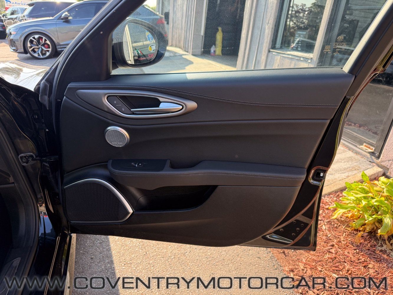 Used 2022 Alfa Romeo Giulia Veloce AWD/4WD image 49
