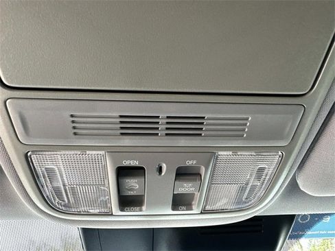 Certified 2019 Honda CR-V EX image 22