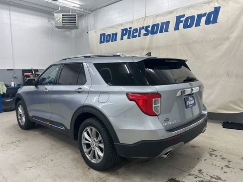 Used 2023 Ford Explorer Limited image 6