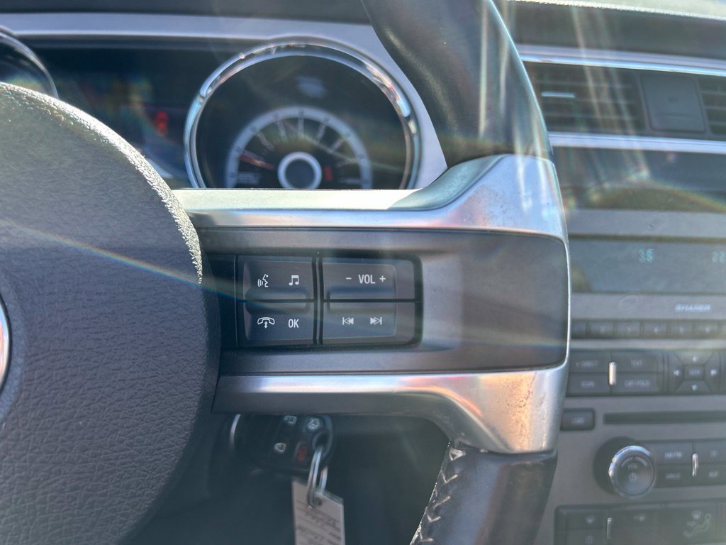 Used 2013 Ford Mustang Premium RWD image 20