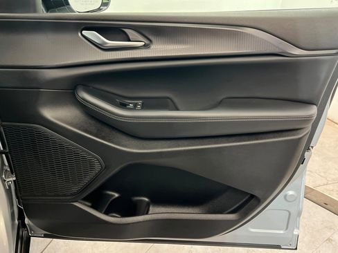 Used 2024 Jeep Grand Cherokee L Altitude image 26