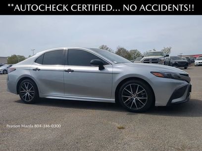 Used 2022 Toyota Camry SE w/ Cold Weather Package