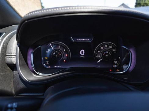New 2025 RAM 2500 Laramie AWD/4WD image 13