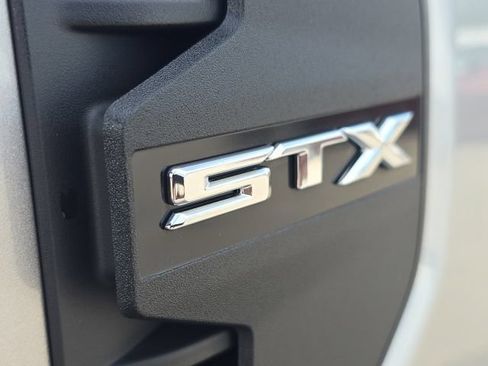 Used 2024 Ford Ranger XL w/ Trailer Tow Package RWD image 9