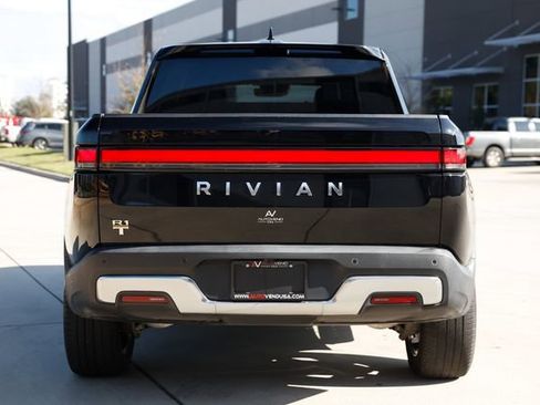 Used 2022 Rivian R1T Launch Edition image 12