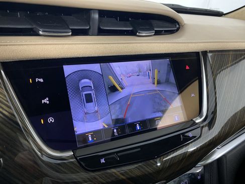 Certified 2023 Cadillac XT6 Sport w/ Platinum Package image 7