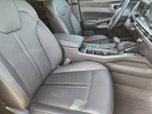 New 2025 Kia Sorento EX image 10