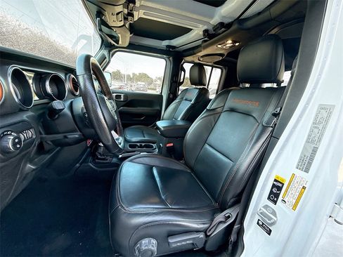 Used 2021 Jeep Gladiator Mojave image 23