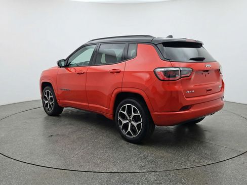 Used 2025 Jeep Compass Limited AWD/4WD image 6