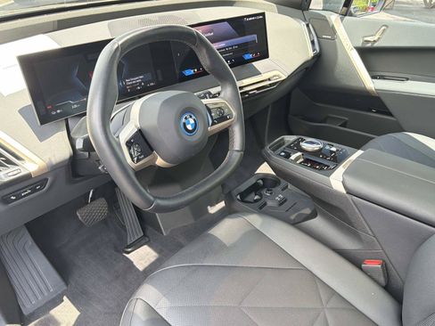Certified 2025 BMW iX xDrive50 AWD/4WD image 31