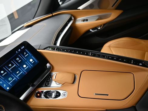 Used 2024 Chevrolet Corvette Stingray image 16