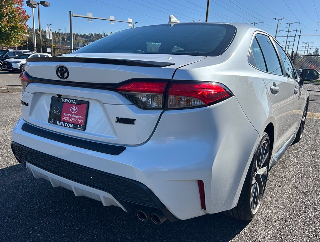 Certified 2022 Toyota Corolla XSE FWD image 5