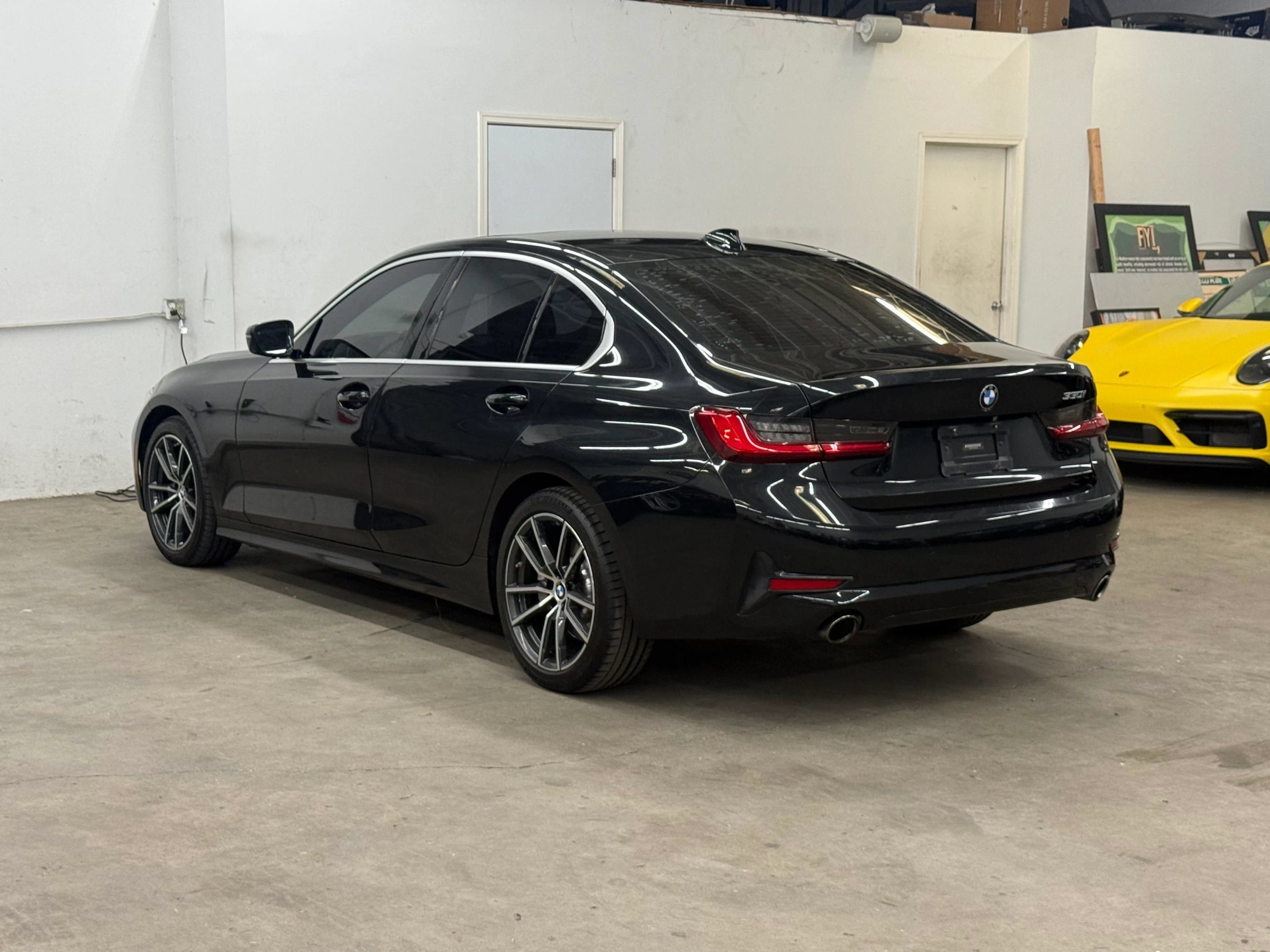 Used 2020 BMW 330i Sedan w/ Convenience Package RWD image 3