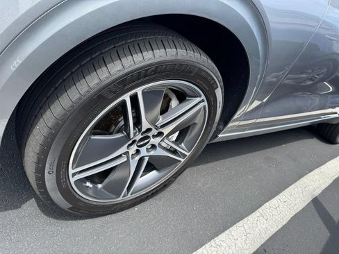Certified 2026 Genesis Electrified GV70 Advanced AWD/4WD image 4