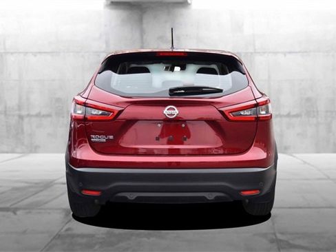 Used 2021 Nissan Rogue Sport S image 6