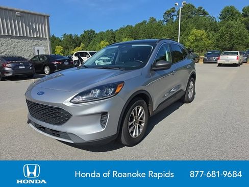 Used 2022 Ford Escape SE w/ Convenience Package FWD image 1
