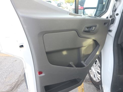 Used 2023 Ford Transit 350 XLT image 16