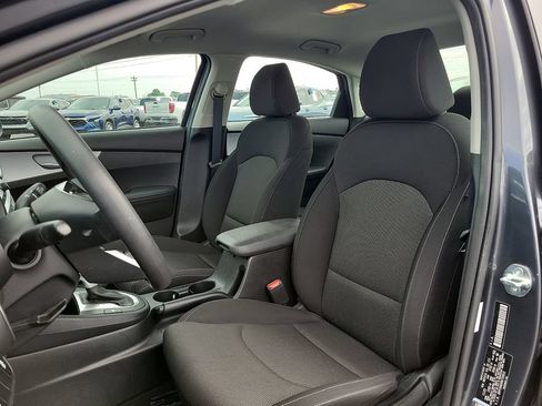 Used 2024 Kia Forte LXS FWD image 11
