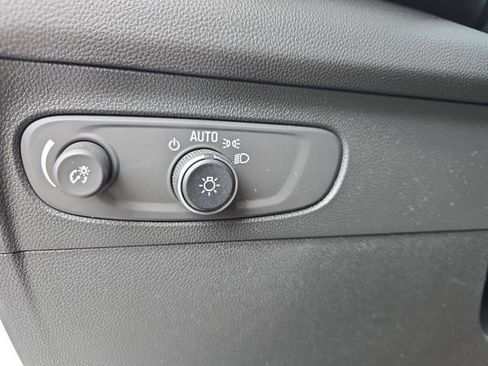 Used 2023 Buick Envision Essence w/ Sport Touring Package image 28