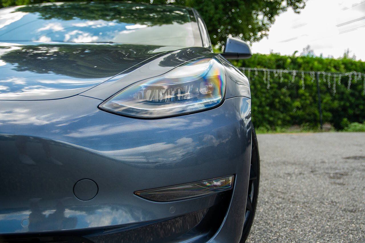 Used 2022 Tesla Model 3 Long Range AWD/4WD image 4