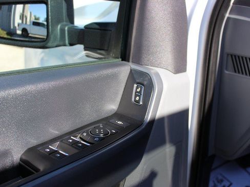Used 2024 Ford F250 XLT w/ FX4 Off-Road Package AWD/4WD image 8