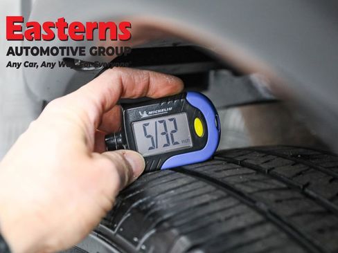 Used 2020 Mitsubishi Outlander SEL image 28