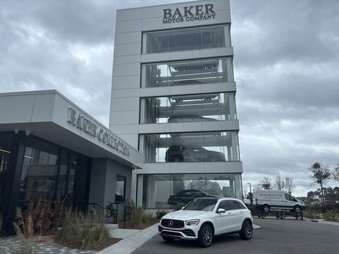 Used 2022 Mercedes-Benz GLC 43 AMG 4MATIC image 2