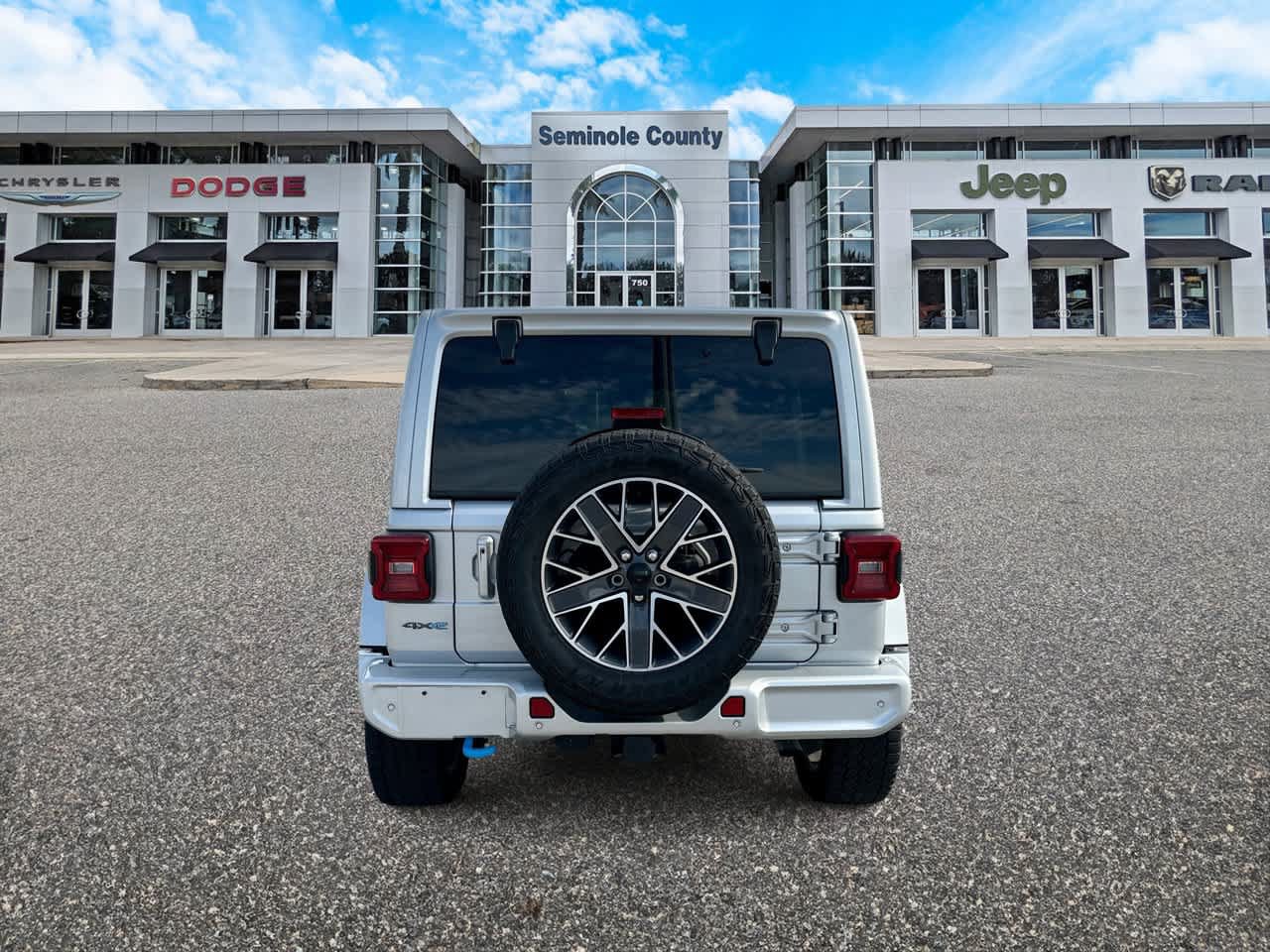 Used 2024 Jeep Wrangler High Altitude AWD/4WD image 7