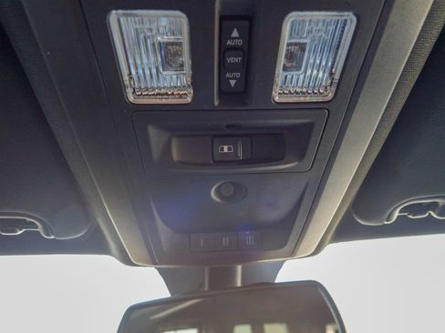 Used 2016 RAM 2500 Limited AWD/4WD image 35