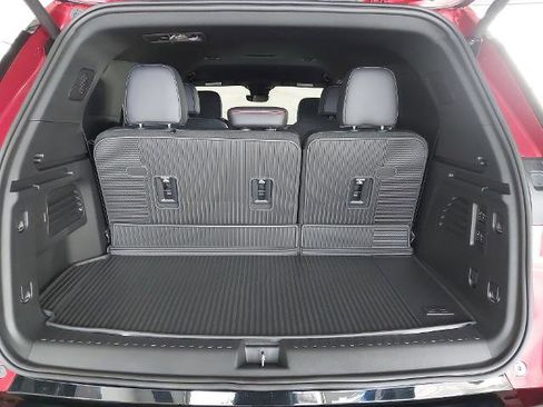 New 2026 Chevrolet Traverse RS w/ LPO, Floor Liner Package image 27